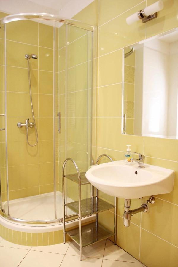 Cerny Kocour Apart Hotel Sarovy Esterno foto